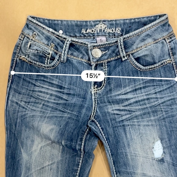 Almost Famous Distressed Flare Leg Jeans. Size 5. - Picture 9 of 9
